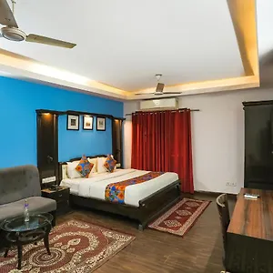 Fabhotel Sentinel Hotel