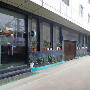 Hotel Smart Plaza Hotel-at Airport, Nuova Delhi