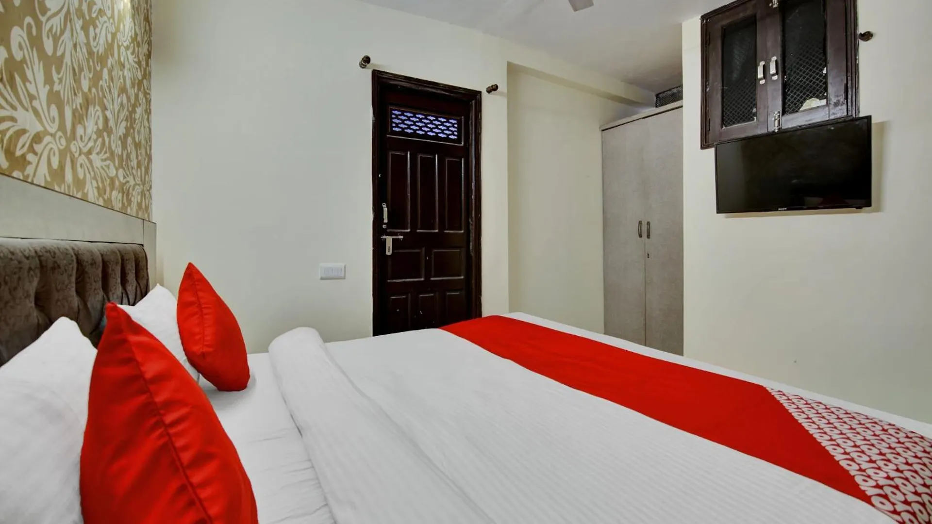 ***  Hotel O Prime Stay New Delhi India